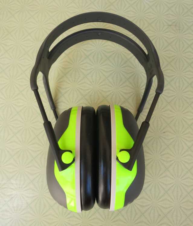 How to Block out Noise before It Kills Your Work and Study Performance